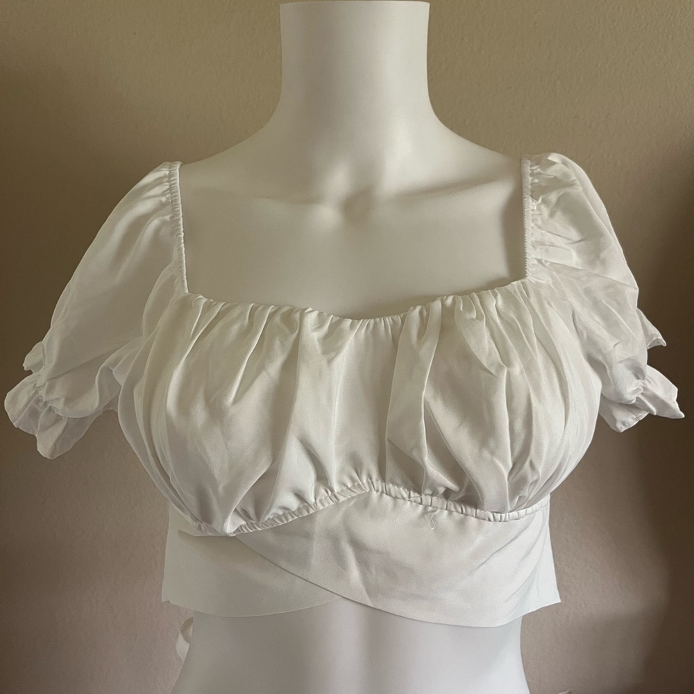 Elegant White Babydoll Puffy Sleeve Crop Top with Bow